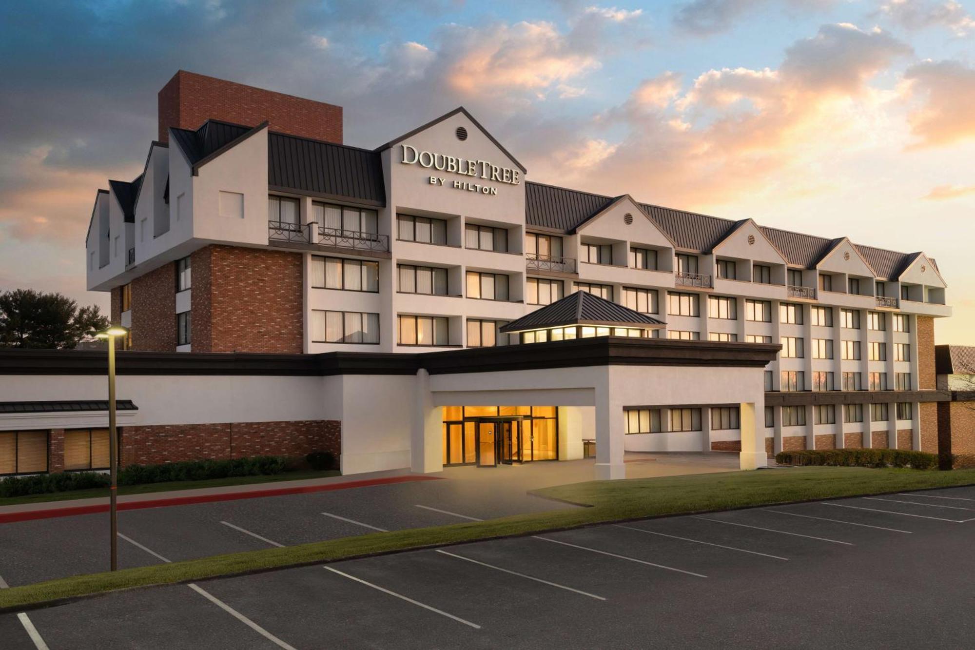 Doubletree By Hilton Baltimore North Pikesville Bagian luar foto