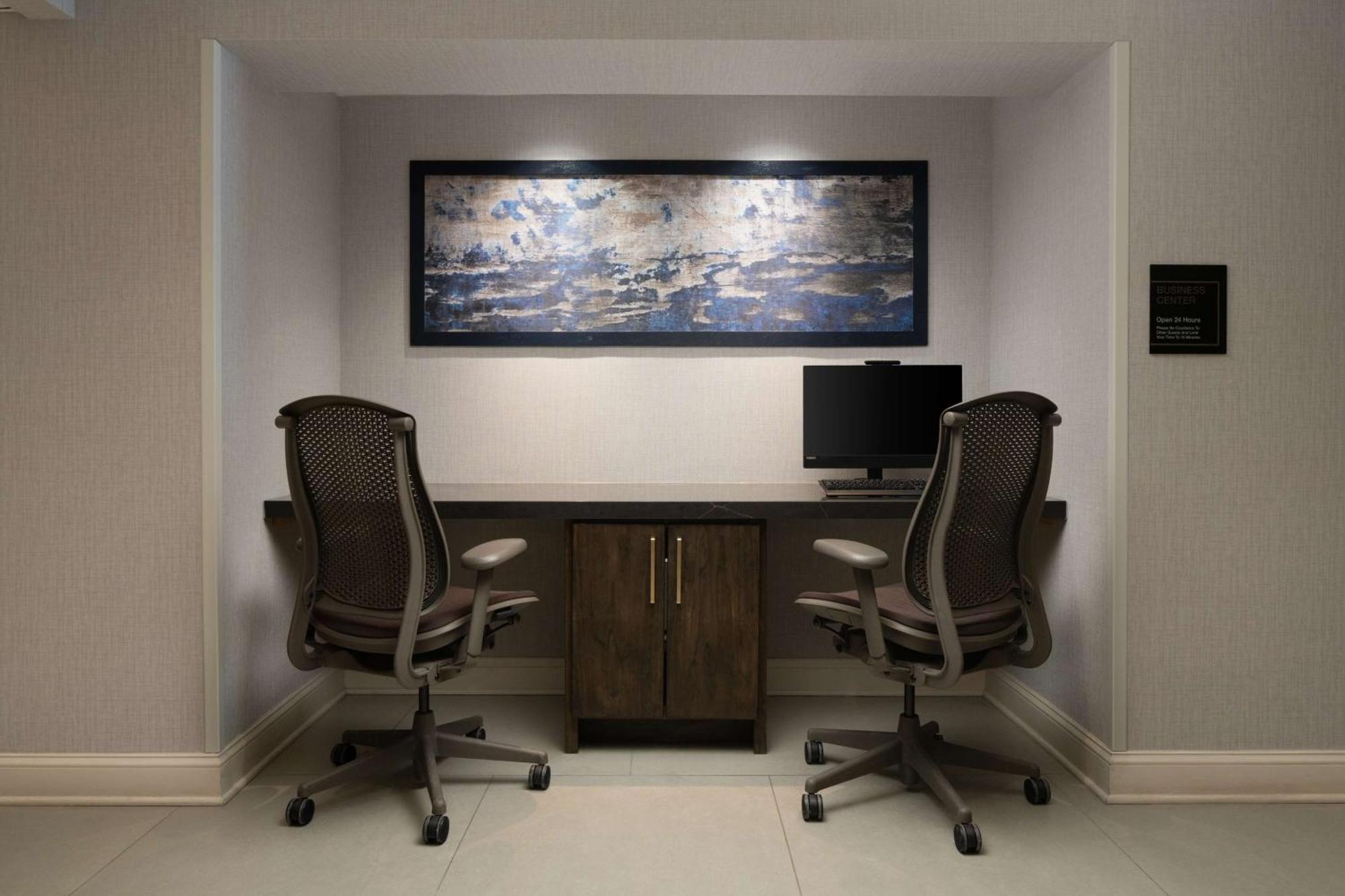 Doubletree By Hilton Baltimore North Pikesville Bagian luar foto